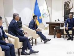 马云现身非洲帮扶创业者