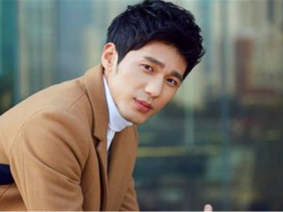 窦骁马柏全：天才演绎同一角色，跨越时空的精彩对决